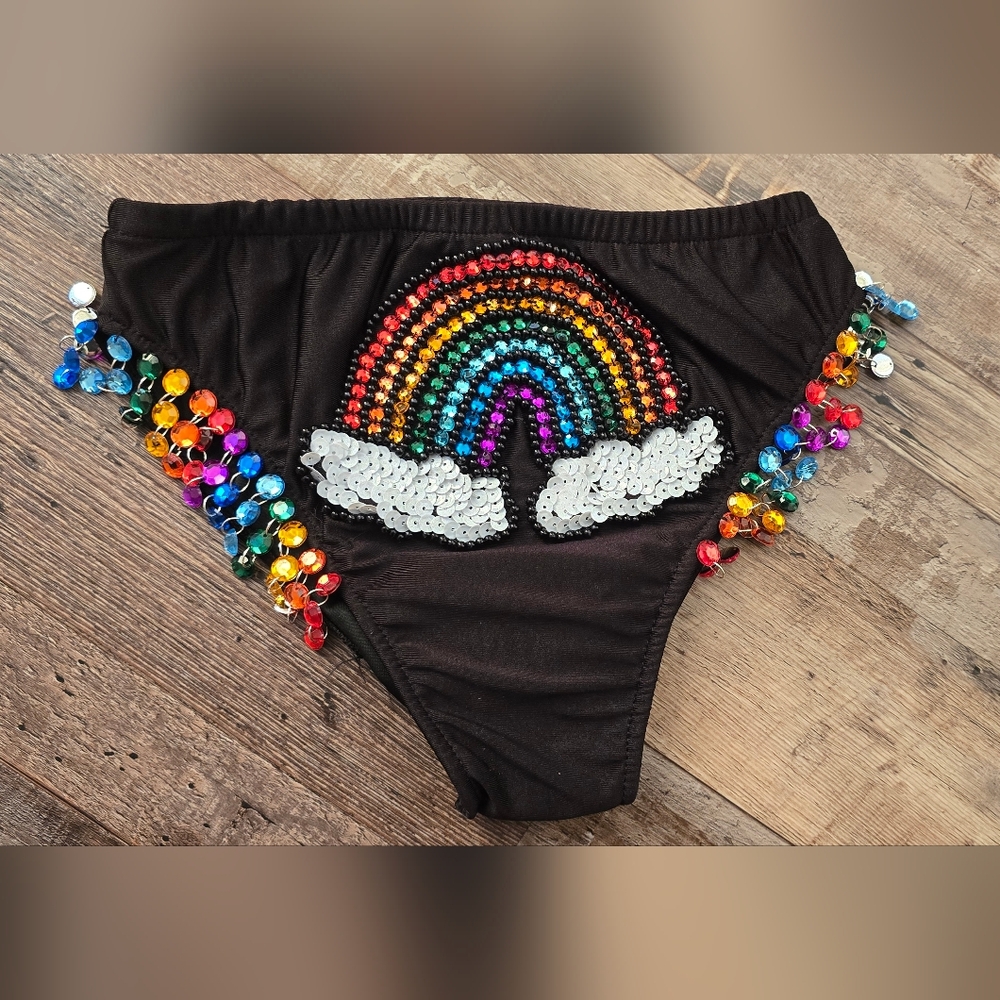 IHeartRaves Bottoms. NWOT
